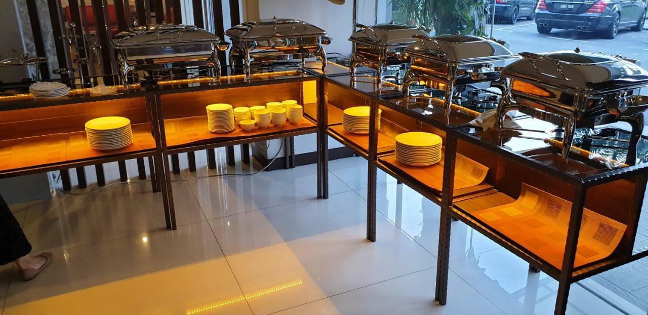 Dehome Boutique Hotel Kuching Ngoại thất bức ảnh